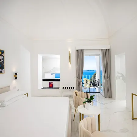 Gianlica Konukevi Positano