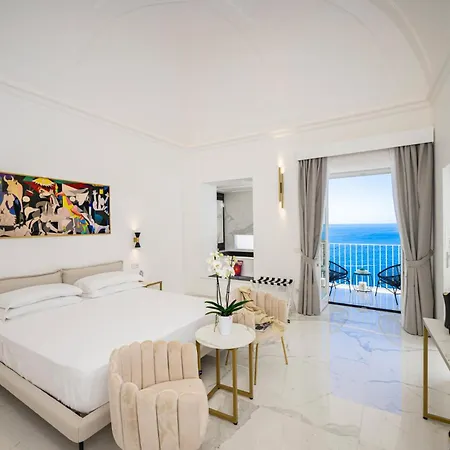 Gianlica Konukevi Positano